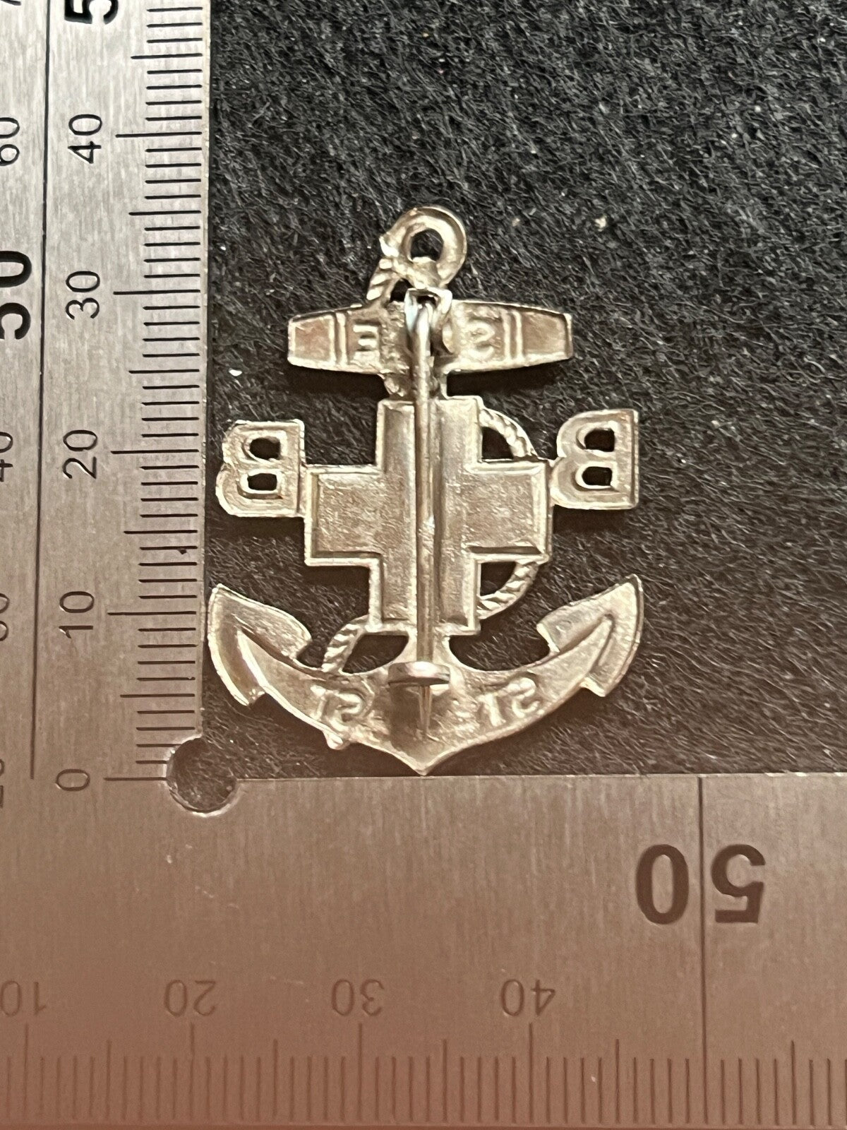 VINTAGE BOYS BRIGADE PRESSED ANCHOR ‘SURE & STEDFAST’ PIN BADGE